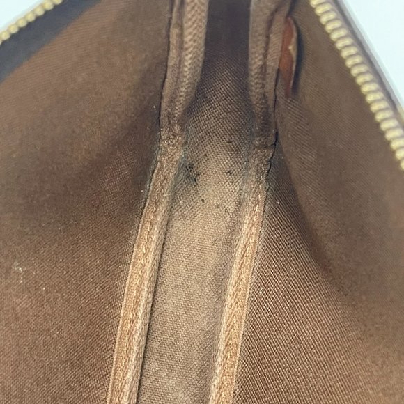 •SOLD•  Louis Vuitton Monogram Pochette Accessories - Picture 14 of 15